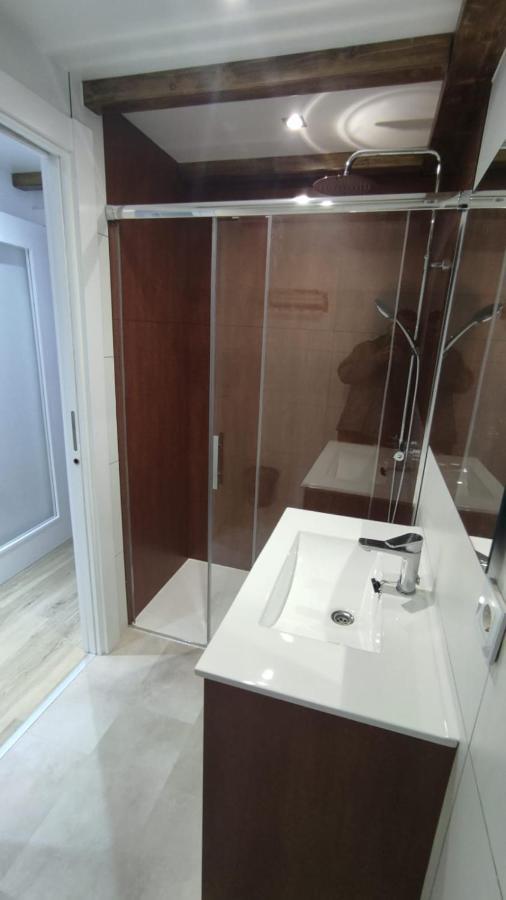 Vivienda Turistica Los Robles Tudela Exterior foto